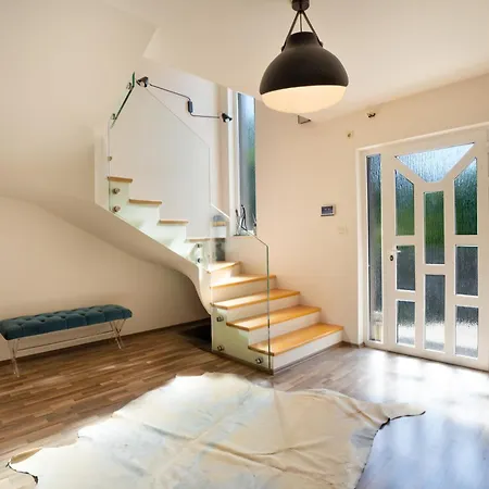 Zen House Villa *